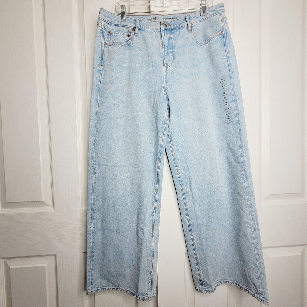 American Eagle 90s Wide Leg High Rise Light Wash Denim Jean Size 16 New